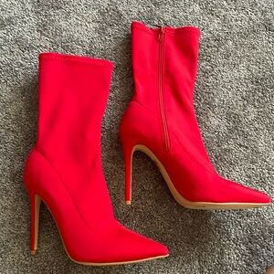 Red nylon material boots 4 inch heel size 9